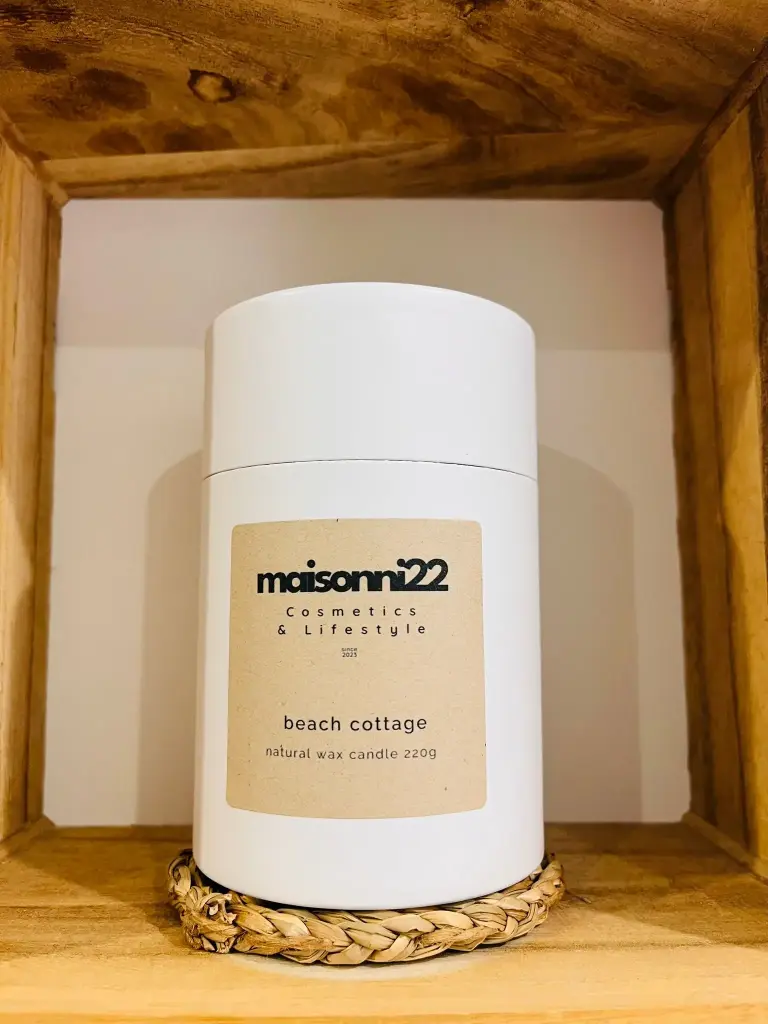 Beach cottage candle