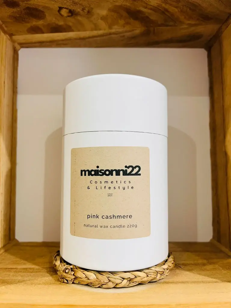 Pink cashmere candle